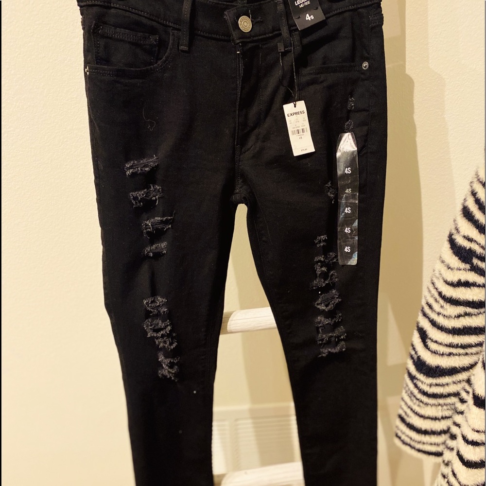 Black ripped leggings